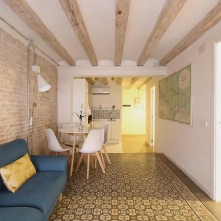 Revamped Historic 3 In Center * Barcellona