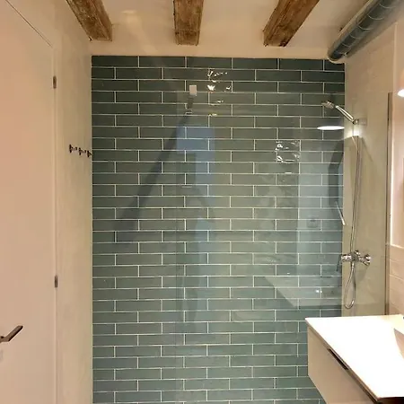 Revamped Historic 3 In Center Apartamento Barcelona