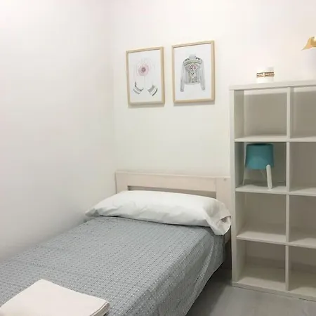 Revamped Historic 3 In Center Barcelona